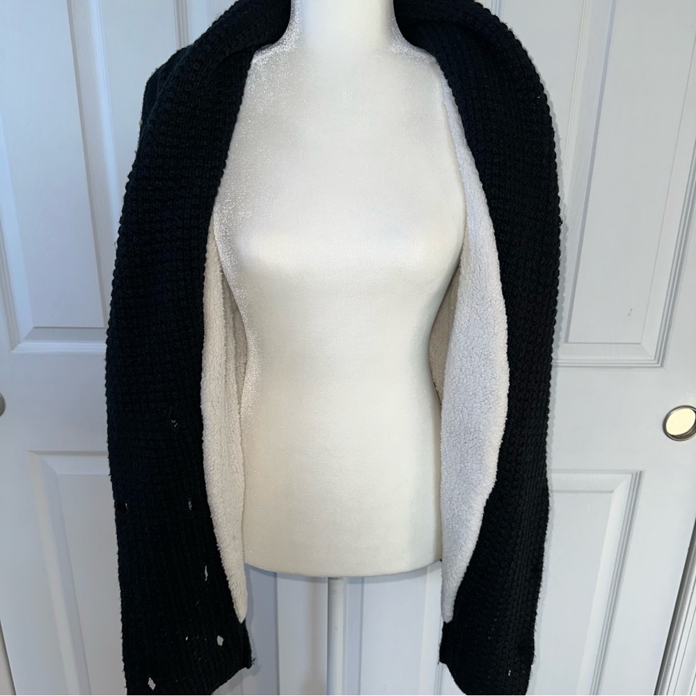 SOLD F21 Winter Cardigan - Picture 5 of 14